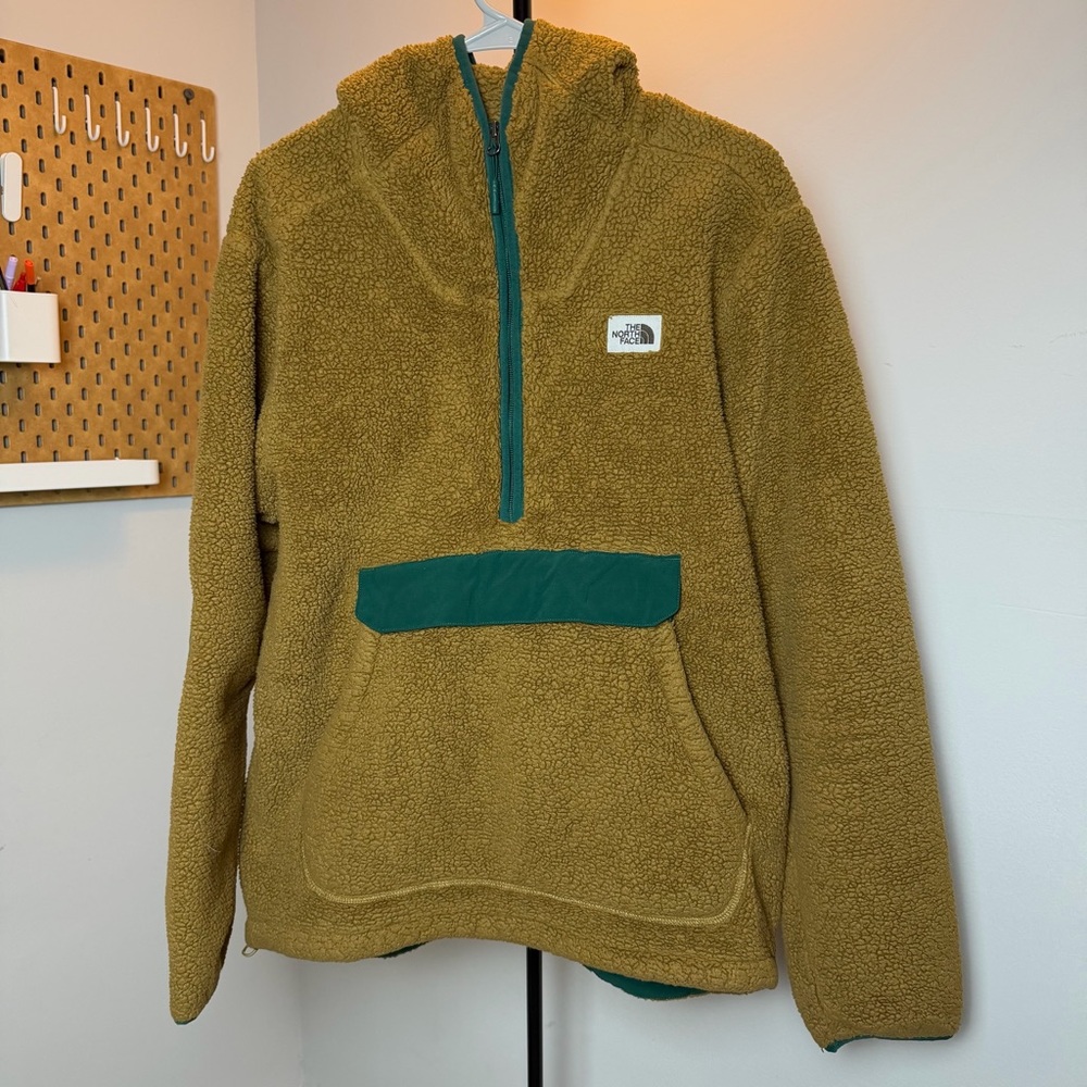 The North Face Men's Olive Green Sherpa Half-Zip Pullover with Teal Trim